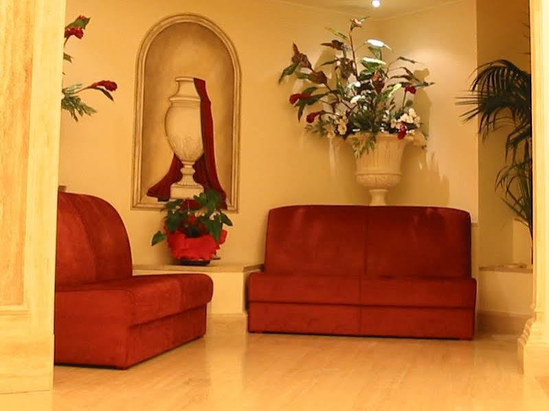 Flavia Hotel 3*