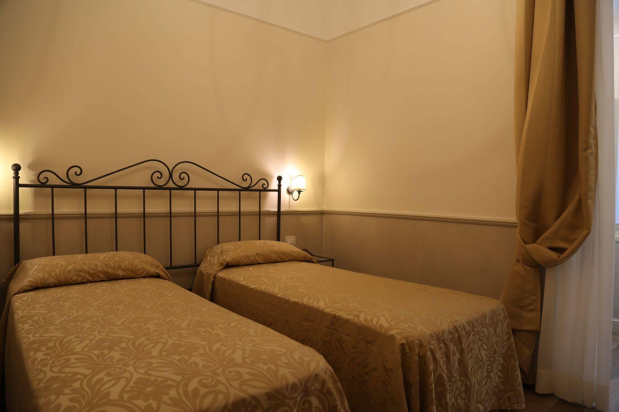 Flavia Hotel