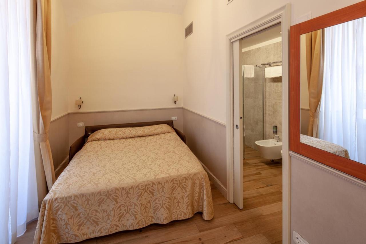 Hotel Flavia 3*
